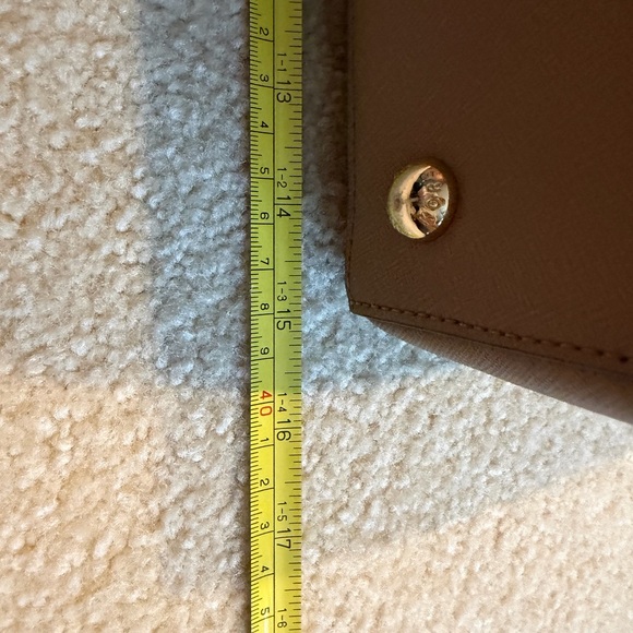 Michael Kors Tan Tote Bag - Picture 8 of 9